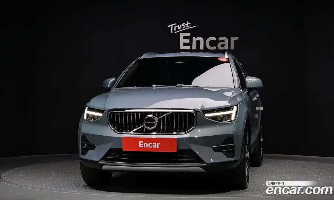 Volvo XC40 2023 2.0 Автомат в Москве № 326028, фото 18