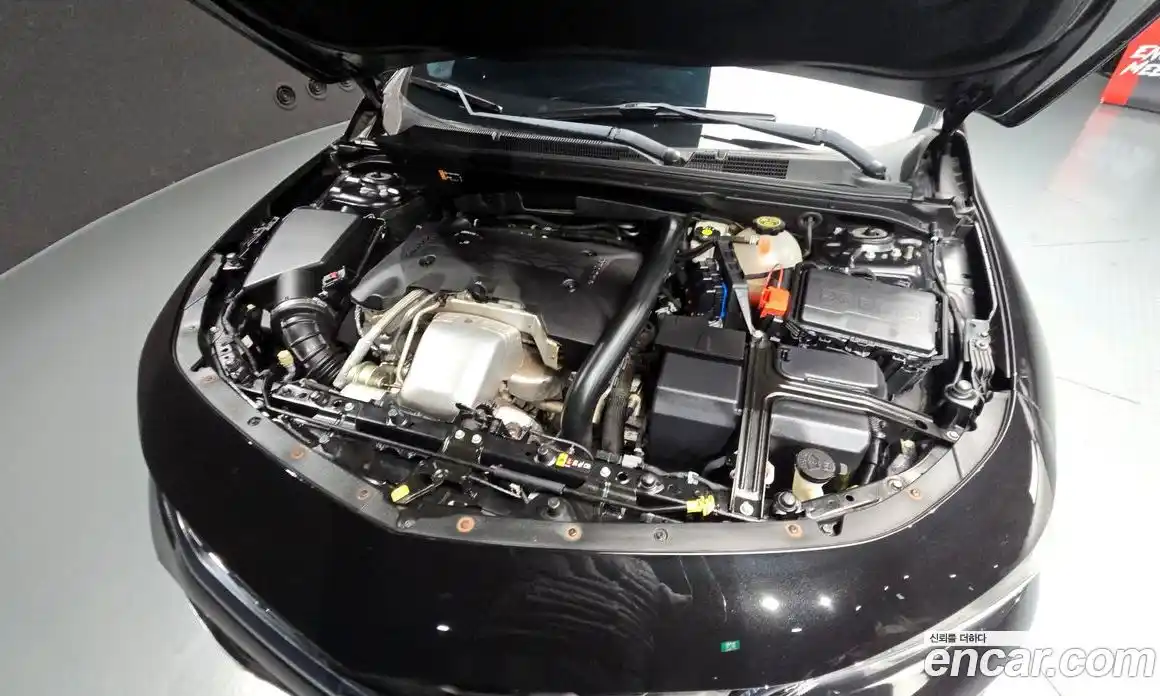 Chevrolet Malibu 2017 2.0 Автомат в Москве № 332225, фото 4