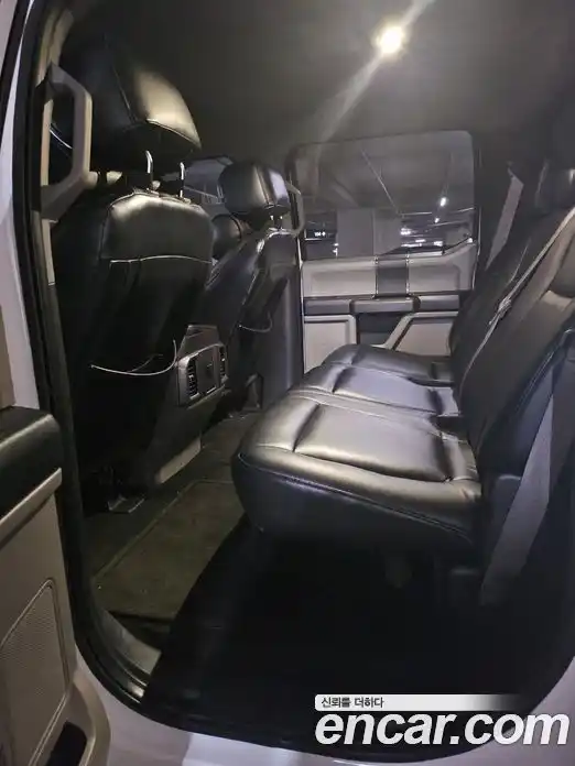 Ford F150 2015 5.0 Автомат в Москве № 335419, фото 9