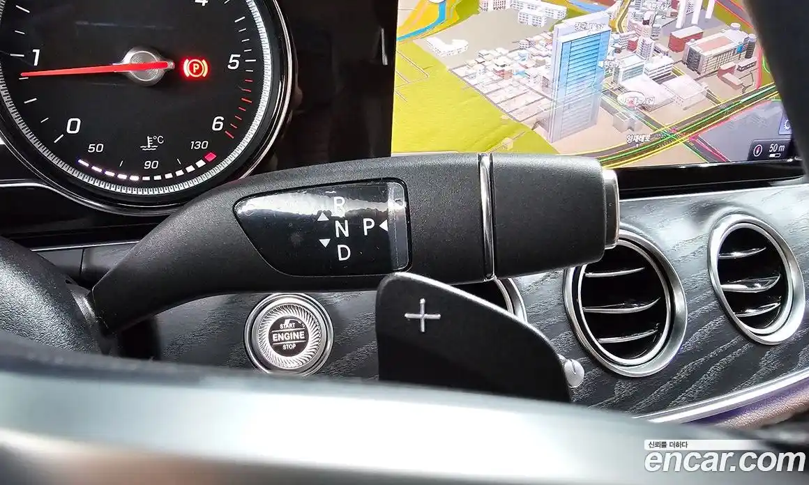 Mercedes-Benz E-Class 2020 1.9 Автомат в Москве № 342426, фото 17