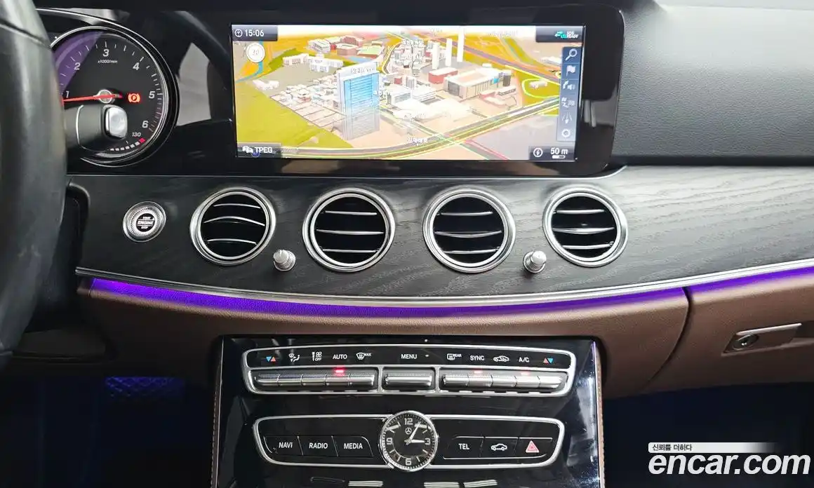 Mercedes-Benz E-Class 2020 1.9 Автомат в Москве № 342426, фото 19