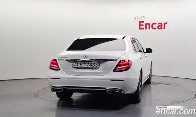 Mercedes-Benz E-Class 2020 1.9 Автомат в Москве № 342426, миниатюра 9