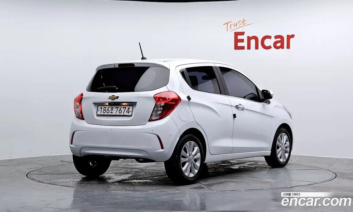 Chevrolet Spark 2017 1.0 Автомат в Москве № 37863, фото 4