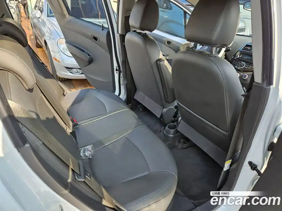 Chevrolet Spark 2014 1.0 Автомат в Москве № 38288, фото 14