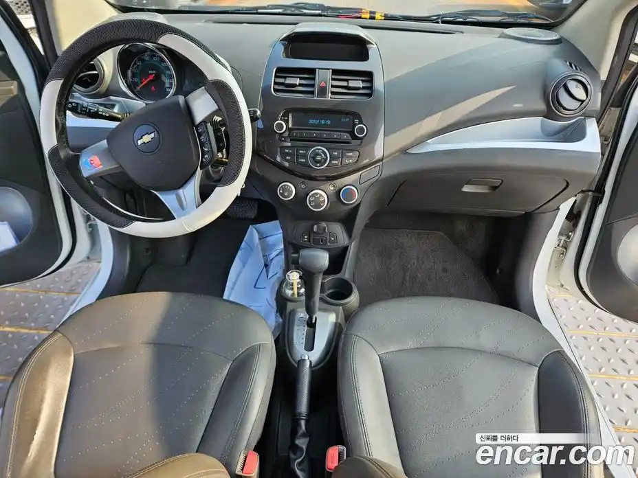 Chevrolet Spark 2014 1.0 Автомат в Москве № 38288, фото 10