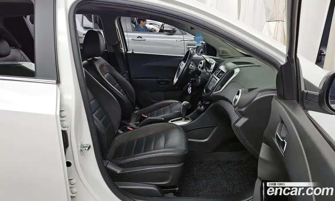 Chevrolet Aveo 2014 1.4 Автомат в Москве № 38893, фото 8