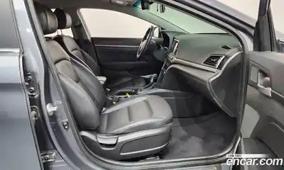 Hyundai Avante 2017 1.6 Автомат в Москве № 399147, миниатюра 11