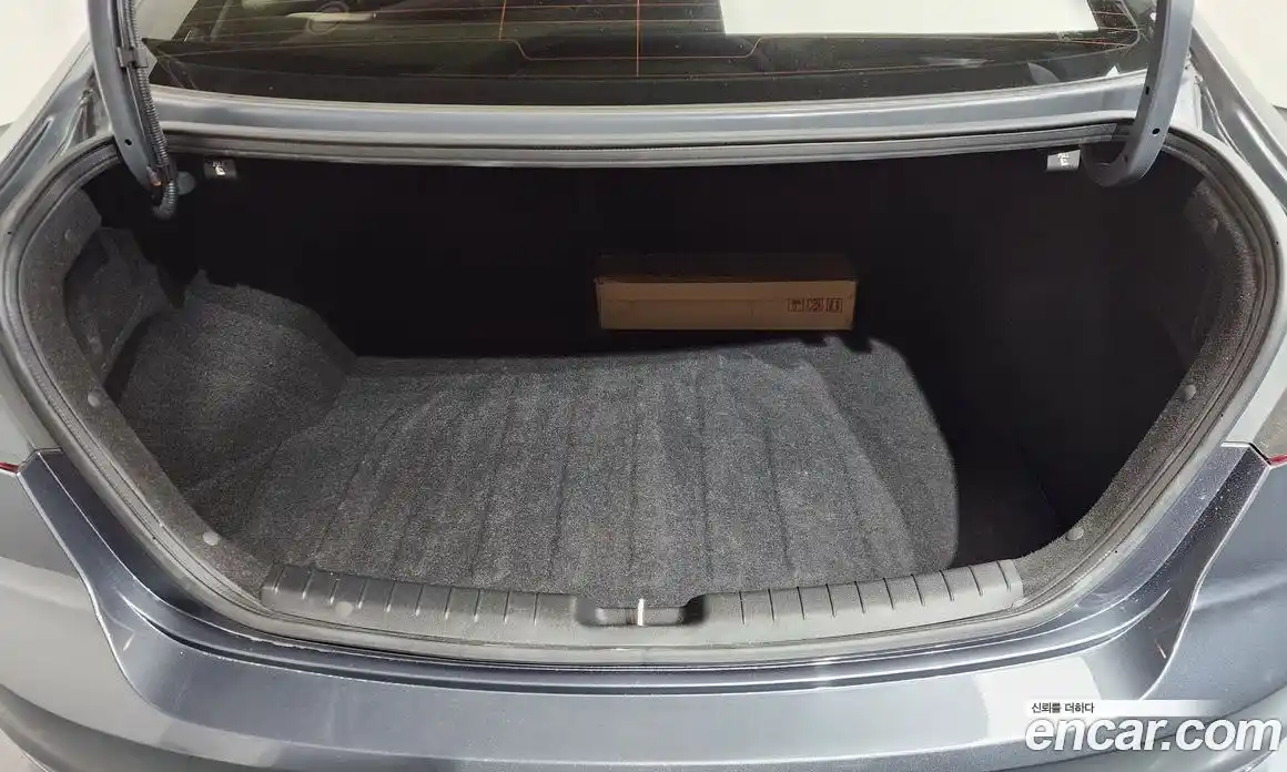 Hyundai Avante 2017 1.6 Автомат в Москве № 399147, фото 20