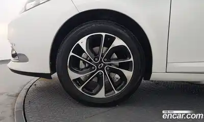 Renault SM3 2016 1.6 Автомат в Москве № 399186, миниатюра 5