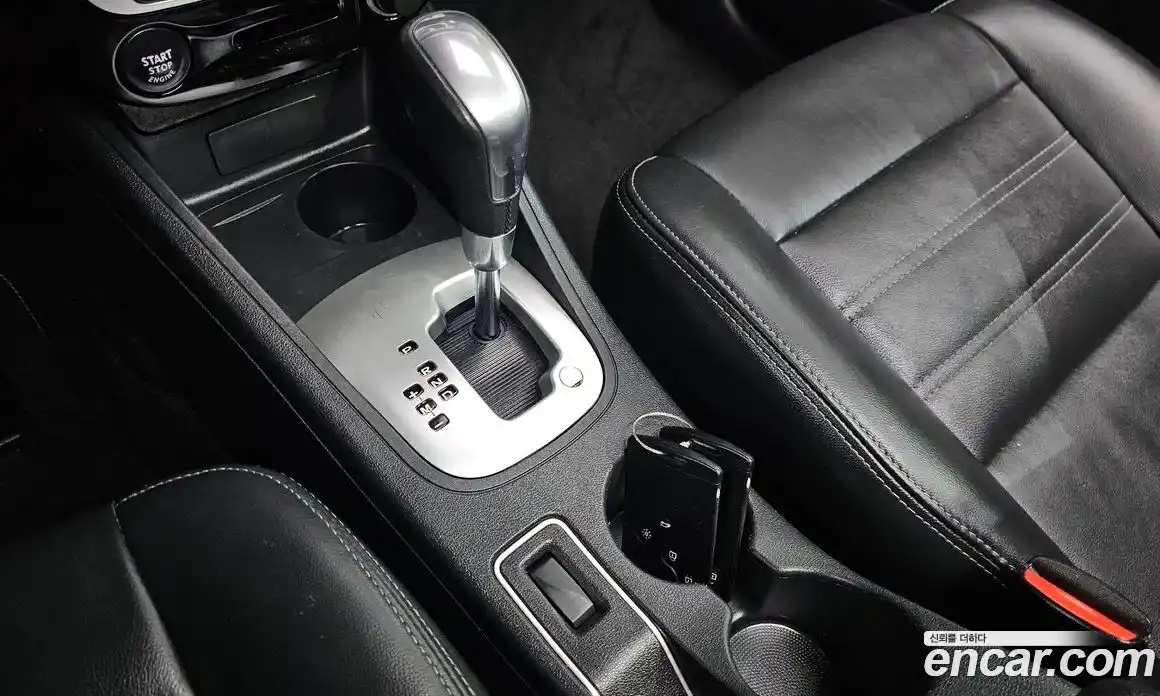 Renault SM3 2016 1.6 Автомат в Москве № 399186, фото 9