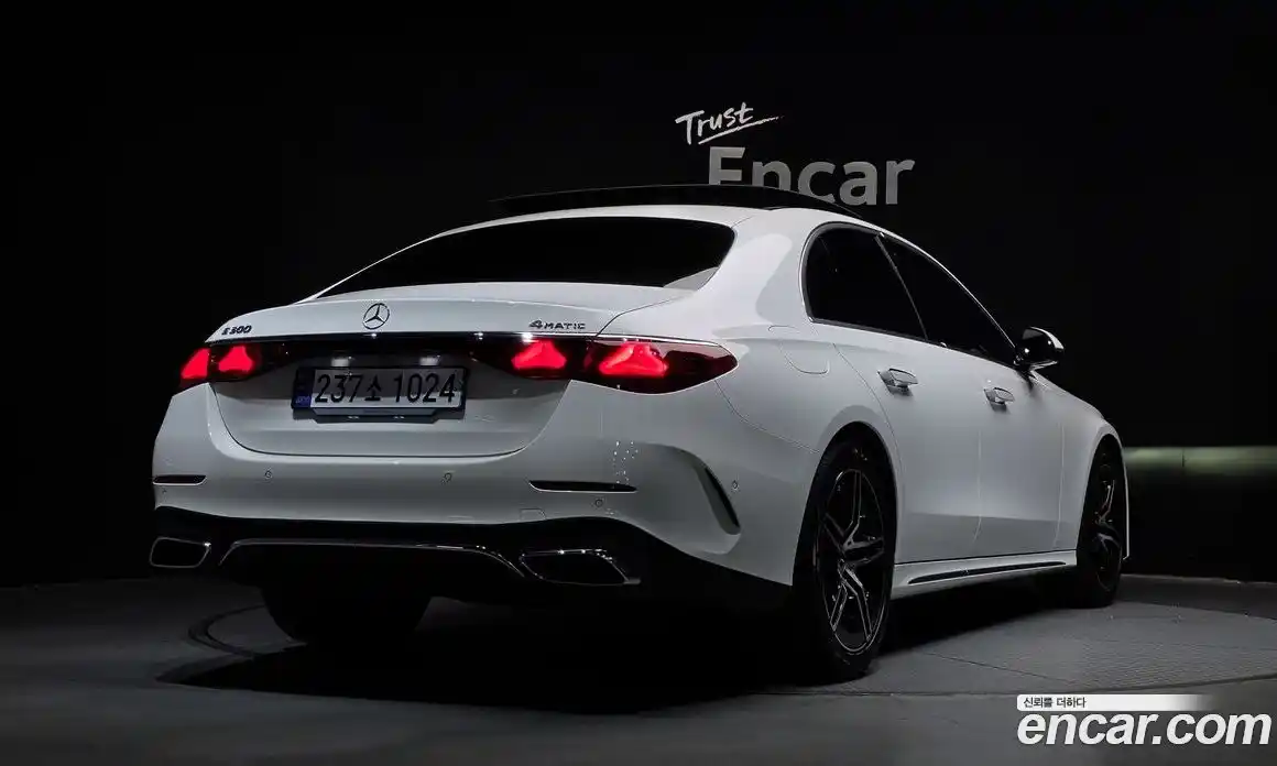 Mercedes-Benz E-Class 2025 2.0 Автомат в Москве № 409417, фото 2