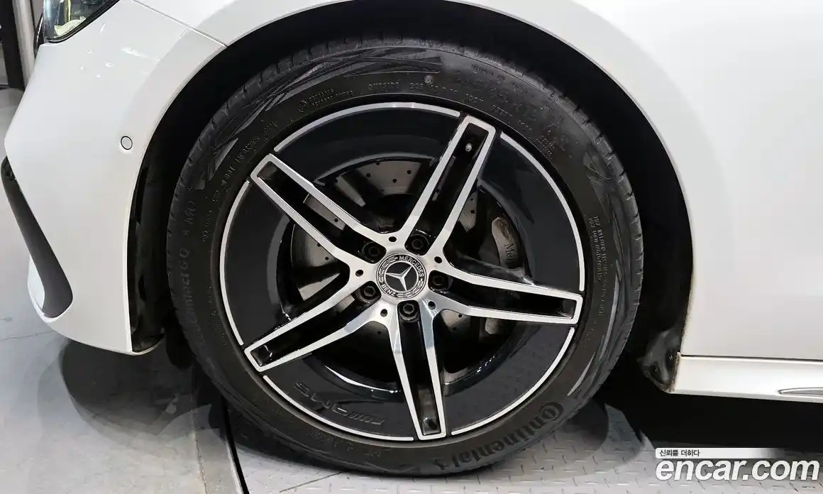 Mercedes-Benz E-Class 2025 2.0 Автомат в Москве № 409417, фото 5