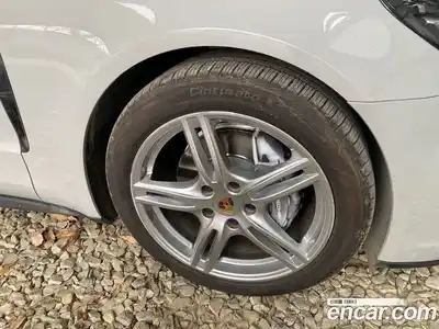 Porsche Panamera 2018 3.0 Автомат в Москве № 415908, миниатюра 6