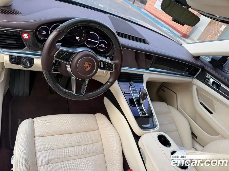 Porsche Panamera 2018 3.0 Автомат в Москве № 415908, фото 7