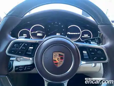 Porsche Panamera 2018 3.0 Автомат в Москве № 415908, миниатюра 8