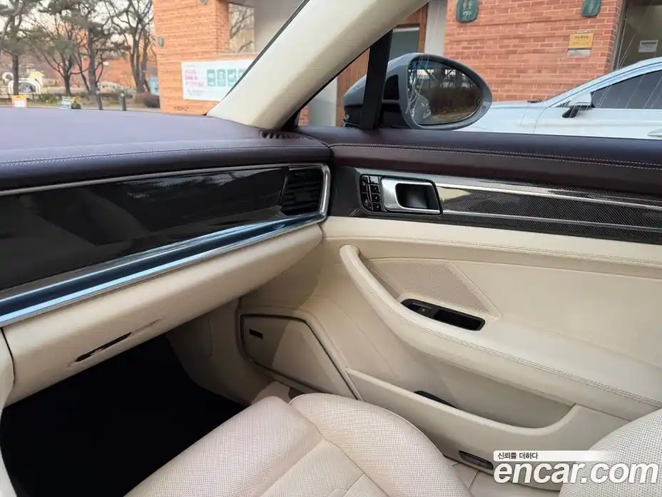 Porsche Panamera 2018 3.0 Автомат в Москве № 415908, фото 9