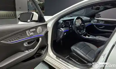 Mercedes-Benz E-Class 2022 2.0 Автомат в Москве № 427856, миниатюра 11