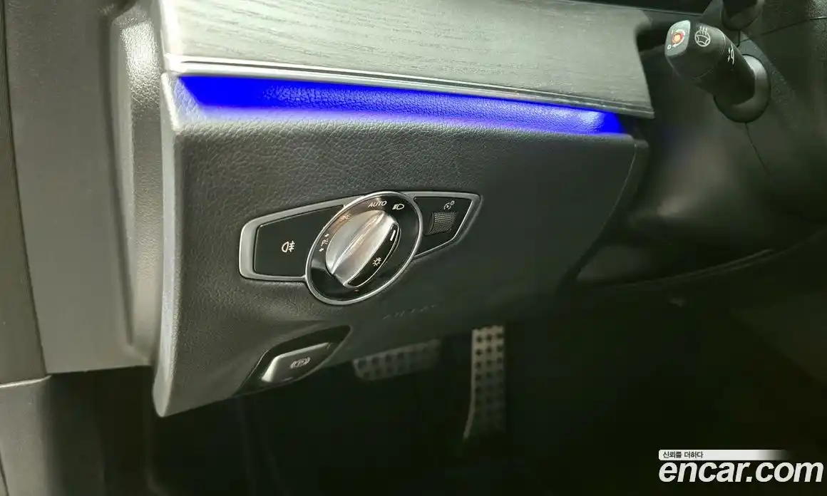 Mercedes-Benz E-Class 2022 2.0 Автомат в Москве № 427856, фото 17