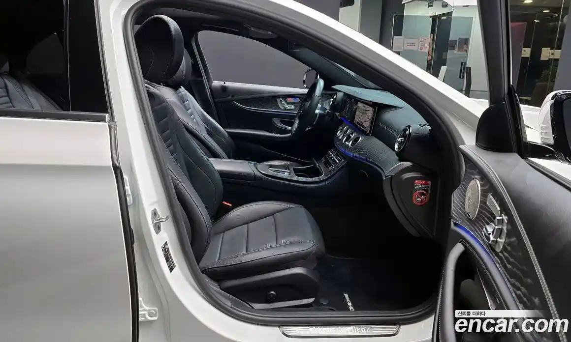 Mercedes-Benz E-Class 2022 2.0 Автомат в Москве № 427856, фото 10