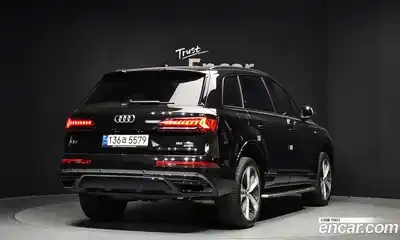 Audi Q7 2023 3.0 Автомат в Москве № 428531, миниатюра 2