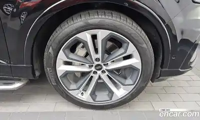 Audi Q7 2023 3.0 Автомат в Москве № 428531, миниатюра 5