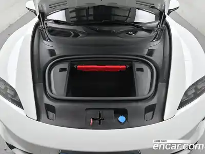 Porsche Taycan 2025 0.1 Автомат в Москве № 430974, миниатюра 6