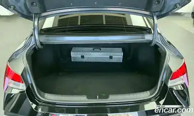 Hyundai Avante 2024 1.6 Автомат в Москве № 43775, миниатюра 7