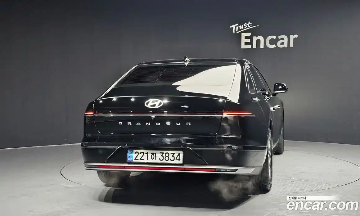 Hyundai Grandeur 2023 3.5 Автомат в Москве № 44232, фото 9