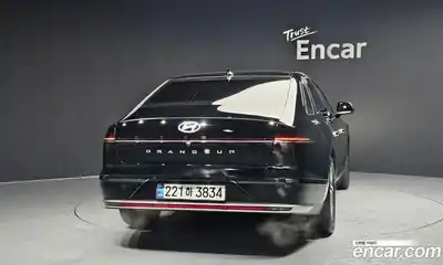 Hyundai Grandeur 2023 3.5 Автомат в Москве № 44232, миниатюра 9