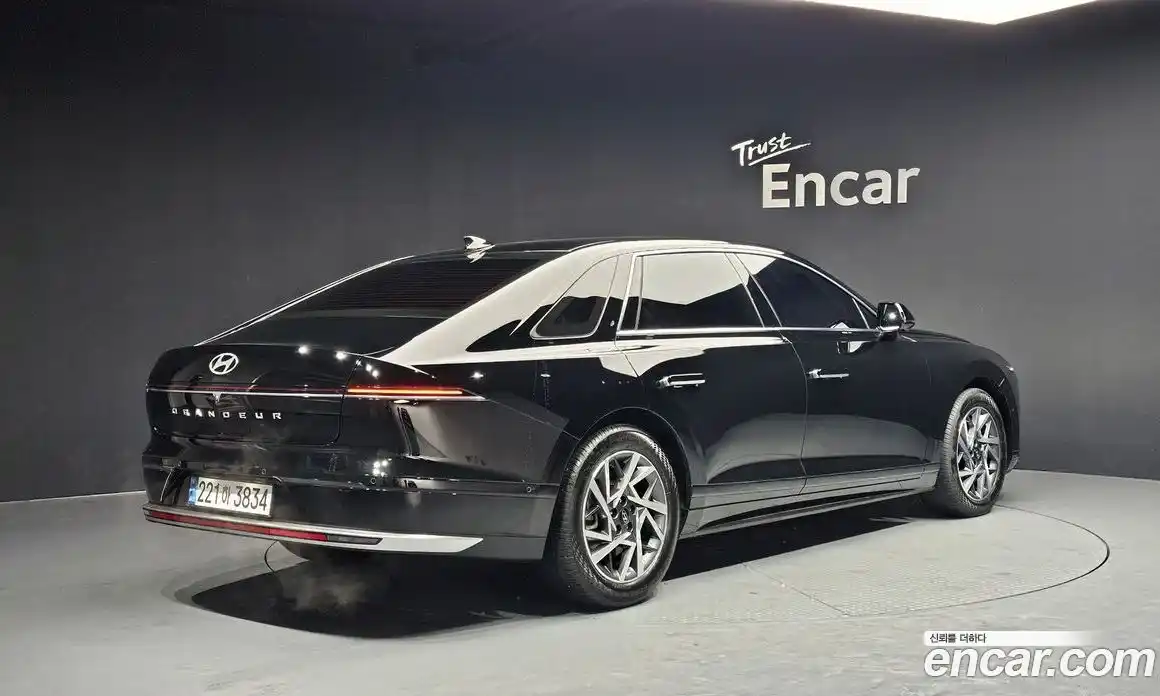 Hyundai Grandeur 2023 3.5 Автомат в Москве № 44232, фото 10