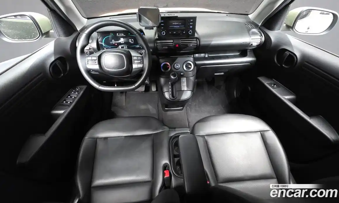 Hyundai Casper 2023 1.0 Автомат в Москве № 44595, фото 15