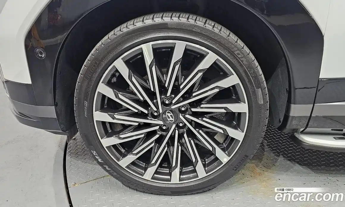 Hyundai Santa Fe 2024 2.5 Автомат в Москве № 449886, фото 5