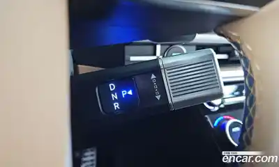 Hyundai Santa Fe 2024 2.5 Автомат в Москве № 449886, миниатюра 9