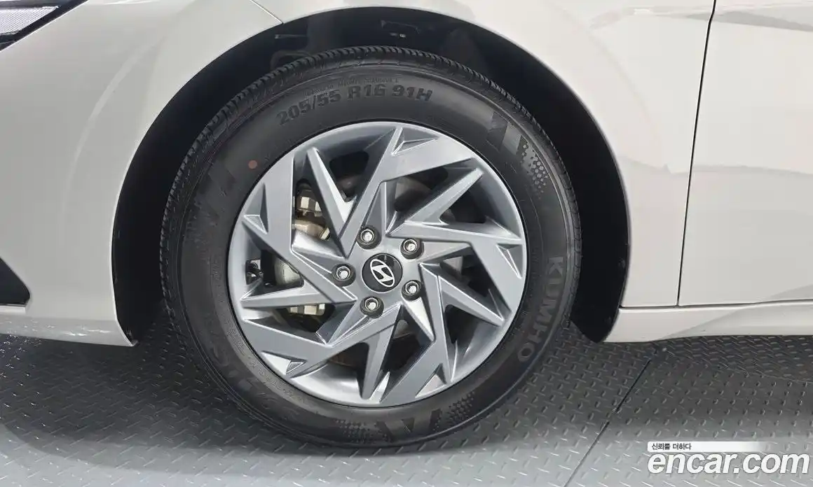 Hyundai Avante 2024 1.6 Автомат в Москве № 458662, фото 4