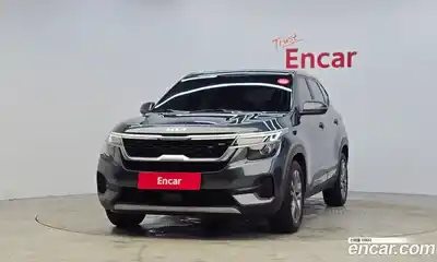 Kia Seltos 2023 1.6 Автомат в Москве № 461821, миниатюра 3