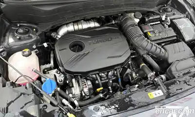 Kia Seltos 2023 1.6 Автомат в Москве № 461821, миниатюра 6