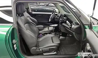 Mini Cooper 2023 1.5 Автомат в Москве № 471842, миниатюра 11