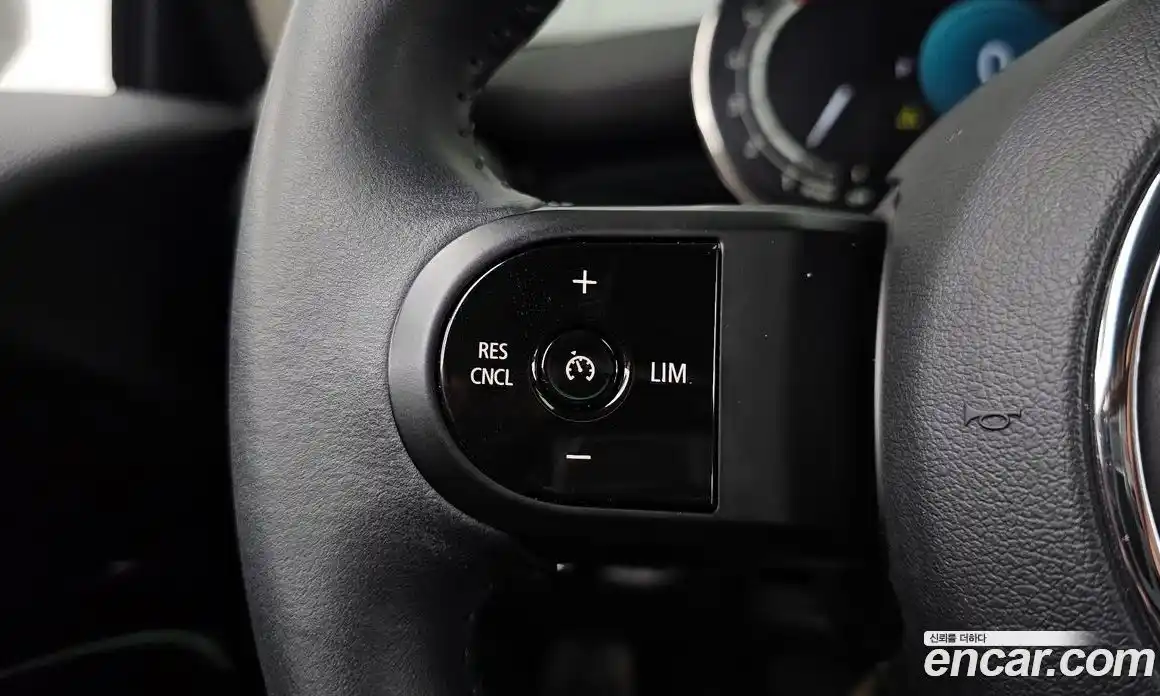 Mini Cooper 2023 1.5 Автомат в Москве № 471842, фото 19