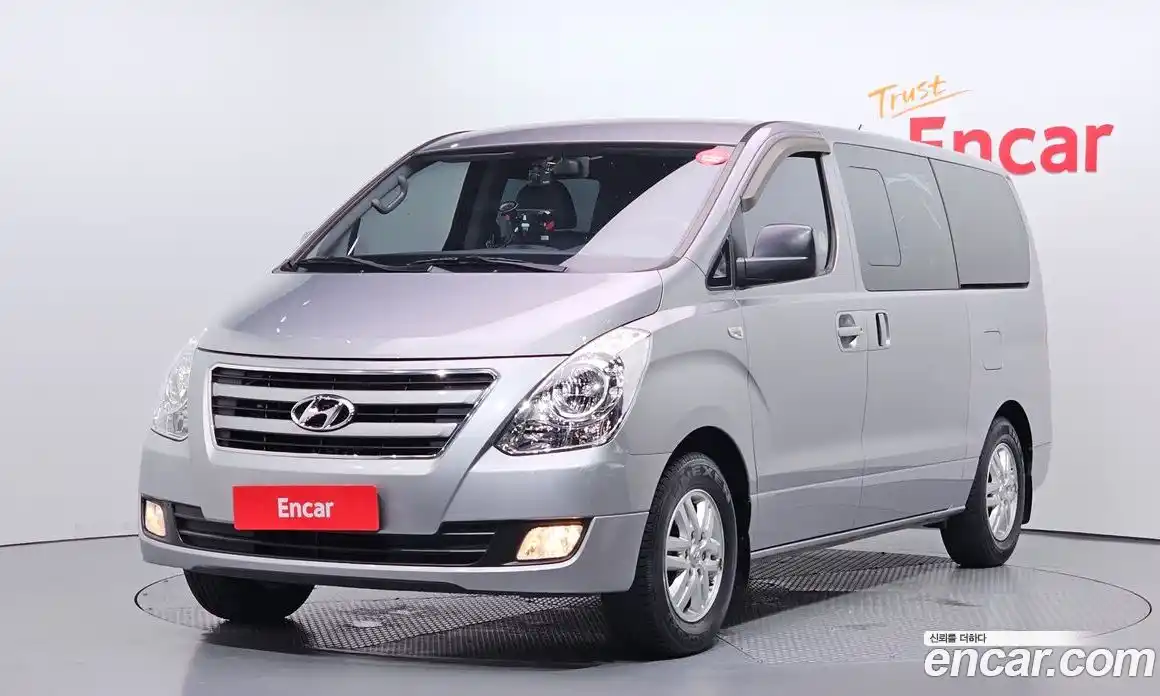 Hyundai Starex 2016 2.5 Автомат в Москве № 48735, фото 1