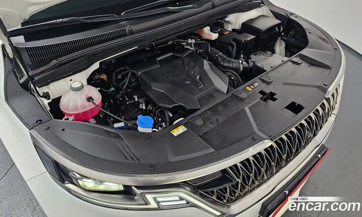 Kia Canival 2023 3.5 Автомат в Москве № 52571, фото 3