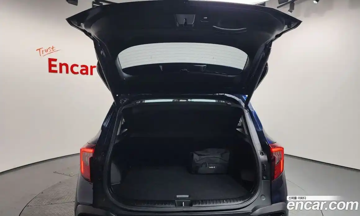 Kia Seltos 2023 1.6 Автомат в Москве № 53883, фото 19