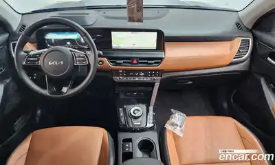 Kia Seltos 2023 1.6 Автомат в Москве № 53883, миниатюра 3