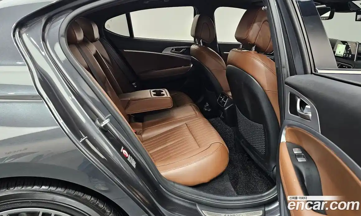 Genesis G70 2018 2.0 Автомат в Москве № 56521, фото 11