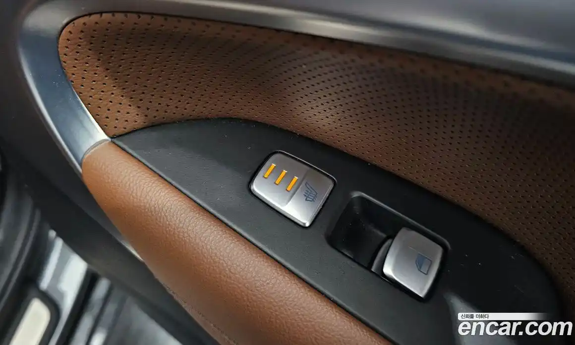 Genesis G70 2018 2.0 Автомат в Москве № 56521, фото 14