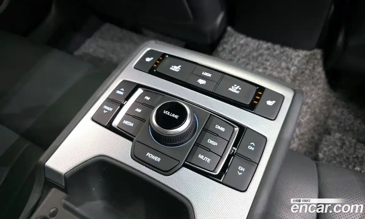 Genesis G80 2017 3.8 Автомат в Москве № 57164, фото 19