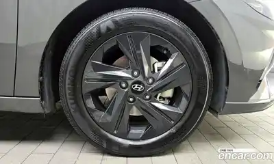 Hyundai Avante 2023 1.6 Автомат в Москве № 5722, миниатюра 8