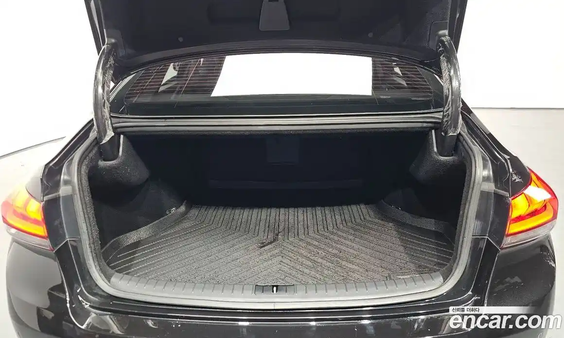 Genesis G80 2018 3.3 Автомат в Москве № 58043, фото 7