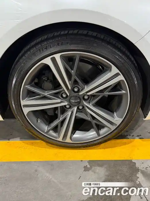 Genesis G70 2024 2.5 Автомат в Москве № 58339, фото 5