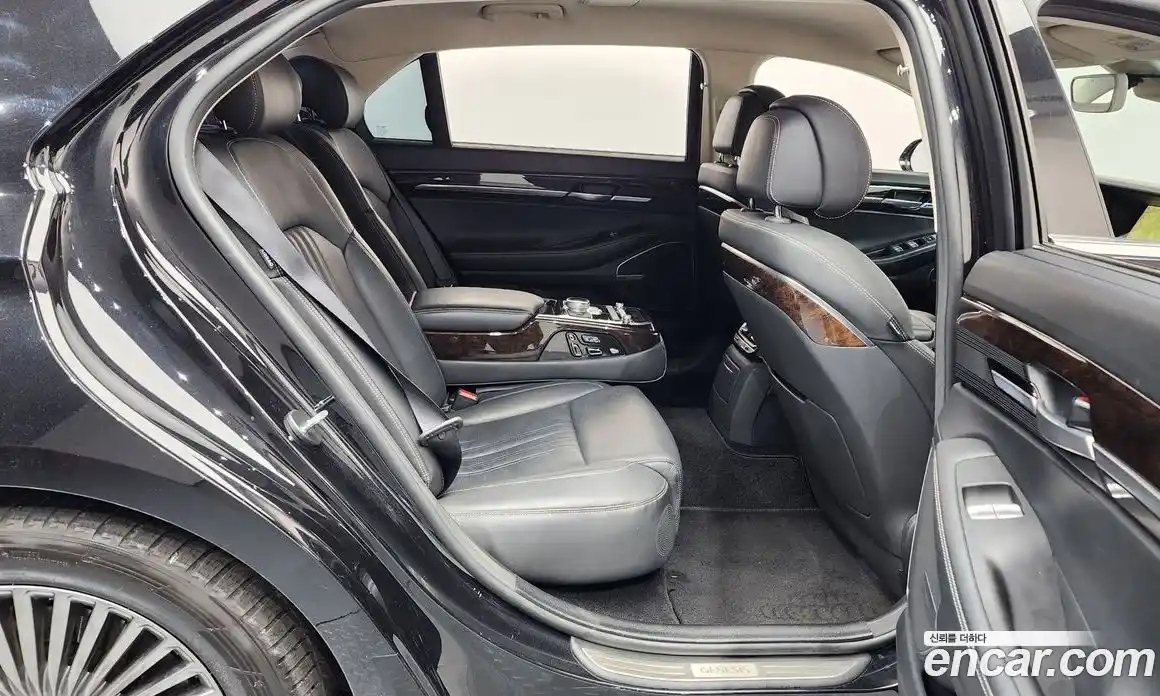 Genesis G90 2021 3.8 Автомат в Москве № 75673, фото 16