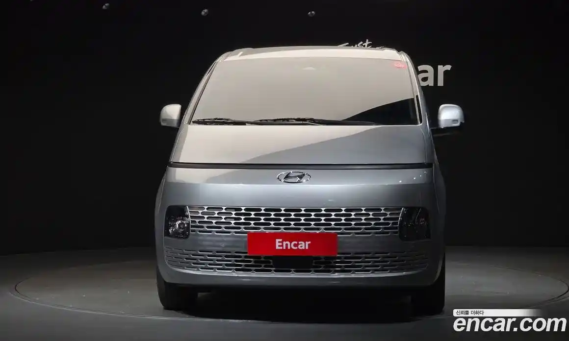 Hyundai Staria 2023 2.2 Автомат в Москве № 86693, фото 16